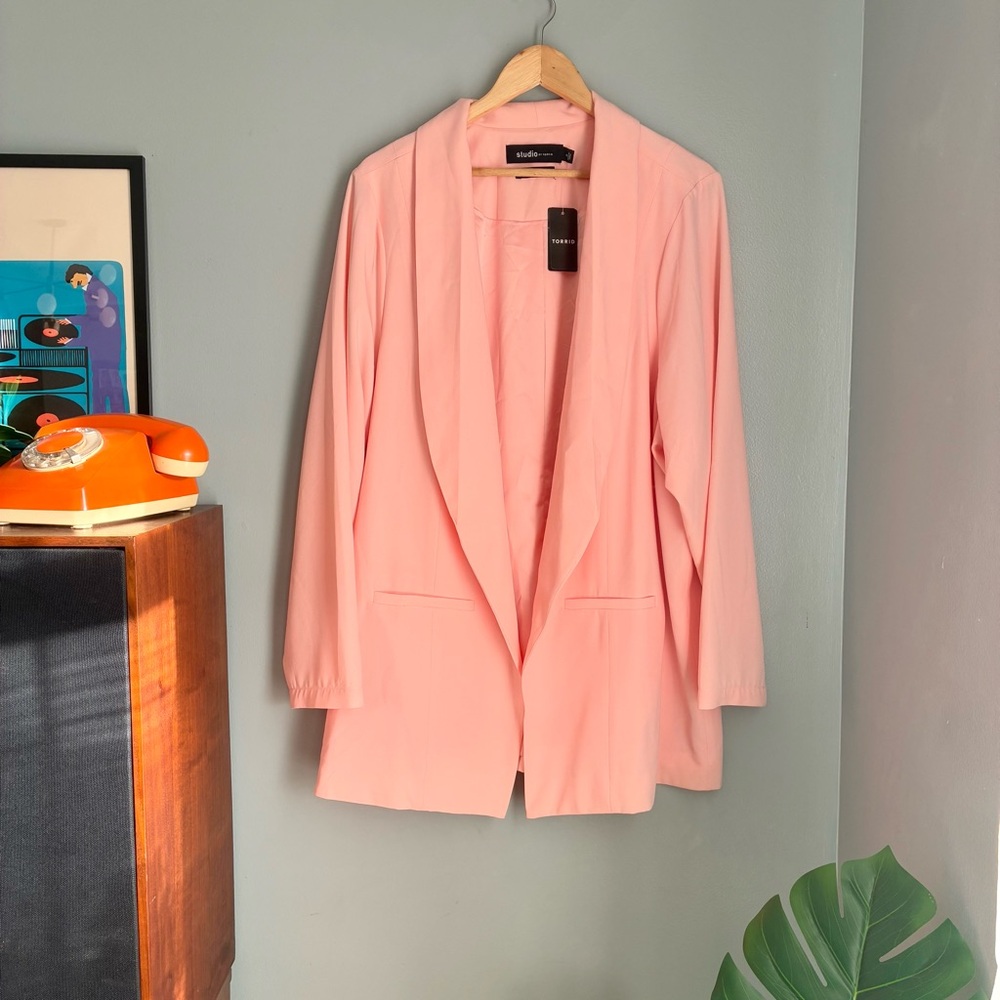 Torrid 4X Classic Shawl Collar Blazer Light Pink BNWT